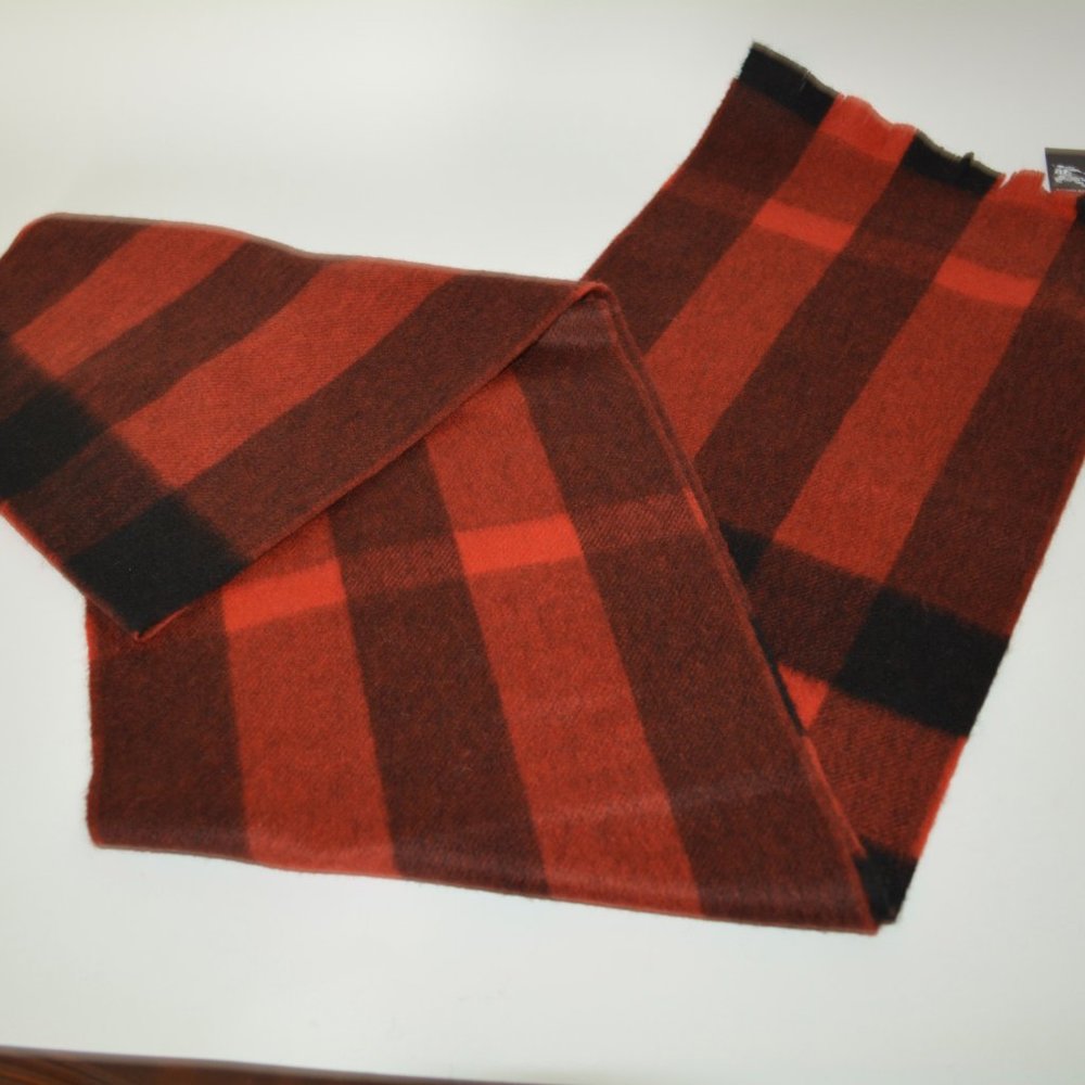 NWT BURBERRY UNISEX CHECK100% CASHMERE  SCARF WRAP - Picture 6 of 7